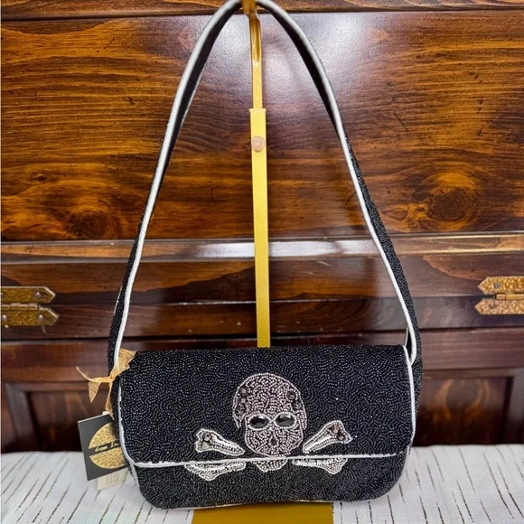 💀 Viral Beaded Skull & Crossbones Shoulder Bag – Black & Silver Gothic Purse